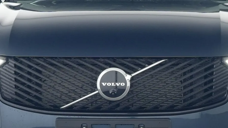 VOLVO XC90 -