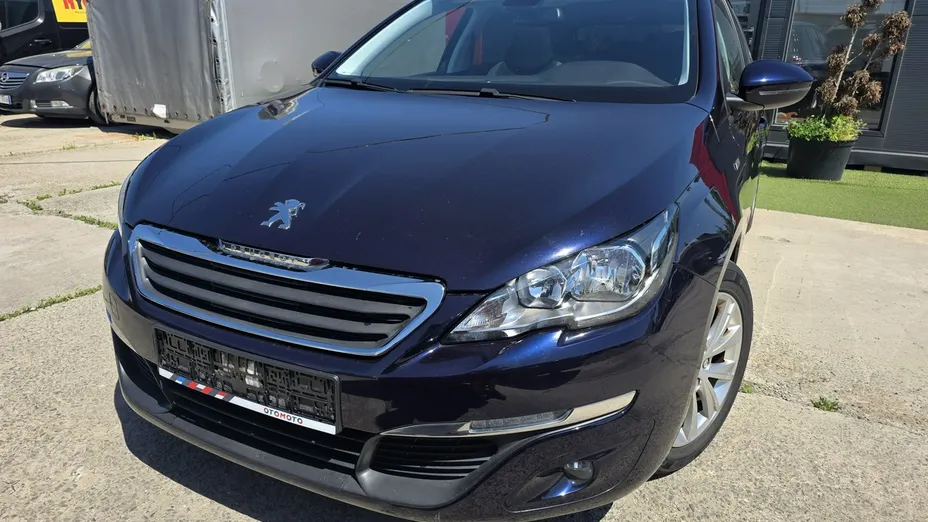 PEUGEOT 308 -