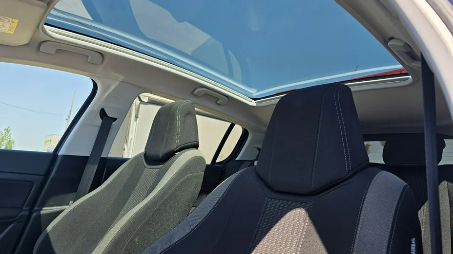 PEUGEOT 308 -