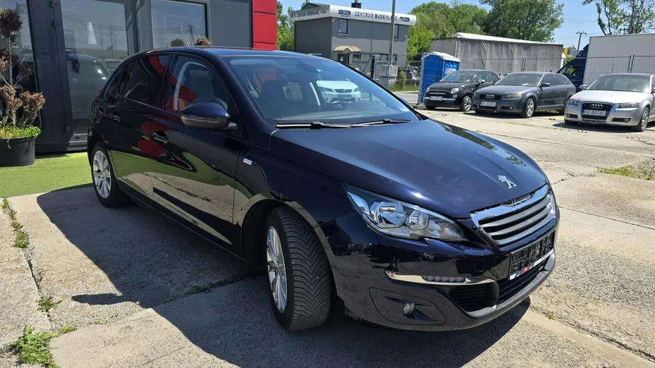 PEUGEOT 308 -