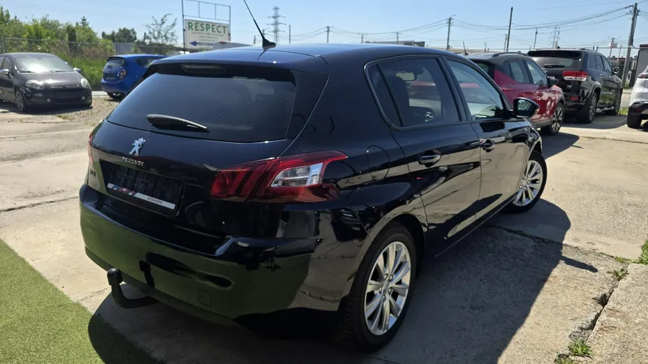 PEUGEOT 308 -