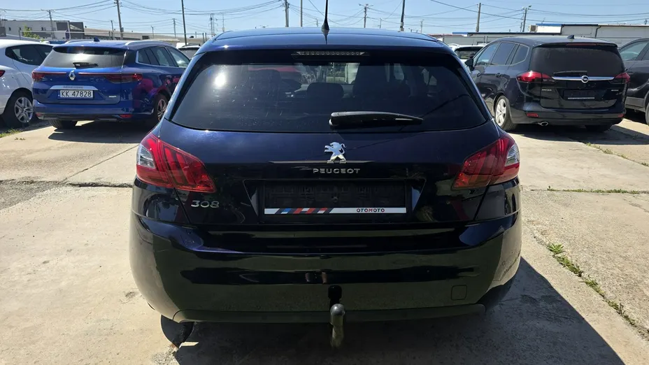 PEUGEOT 308 -