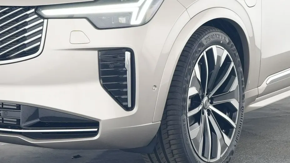 VOLVO XC90 -