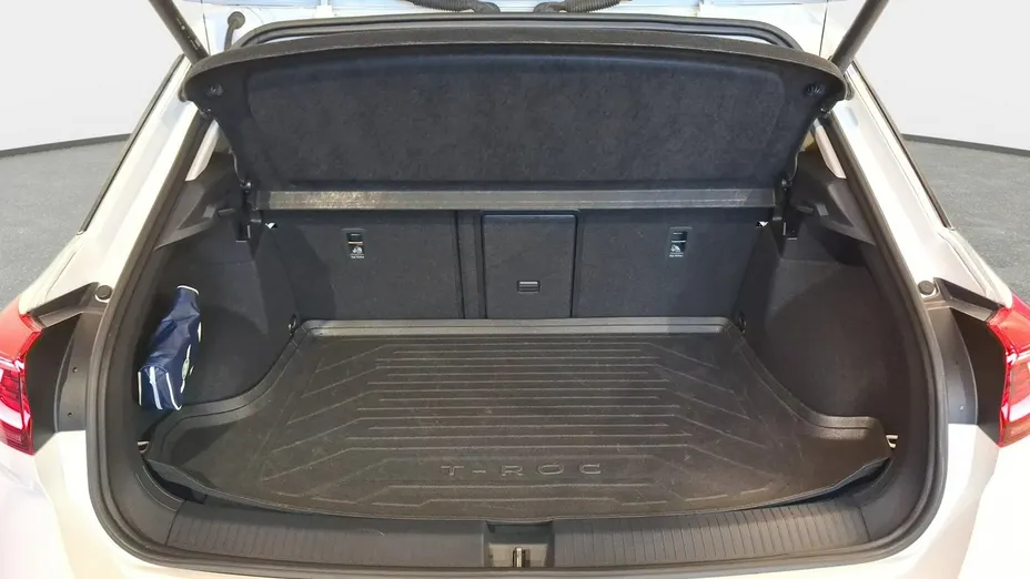 VOLKSWAGEN T-ROC -