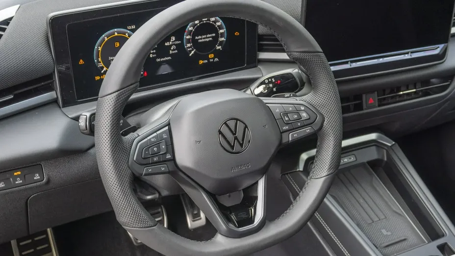 VOLKSWAGEN T-ROC -