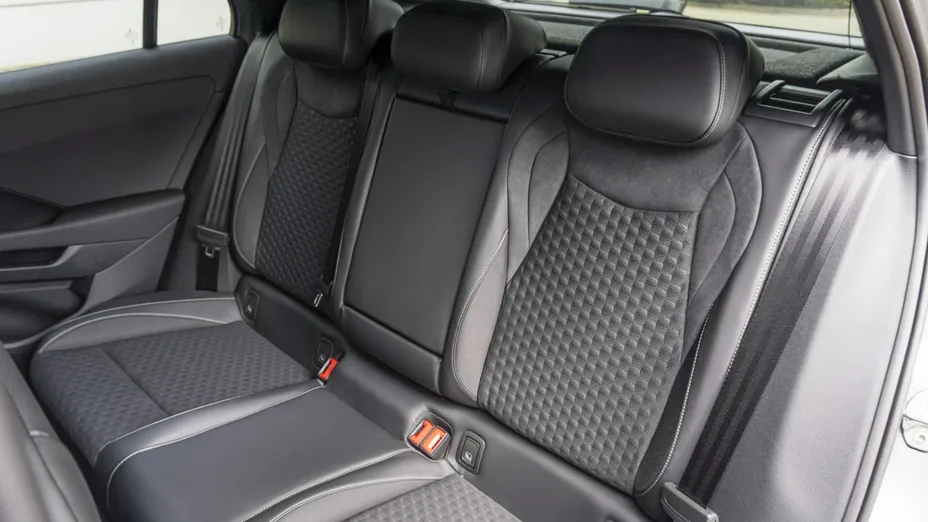 VOLKSWAGEN T-ROC -