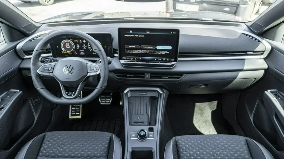 VOLKSWAGEN T-ROC -