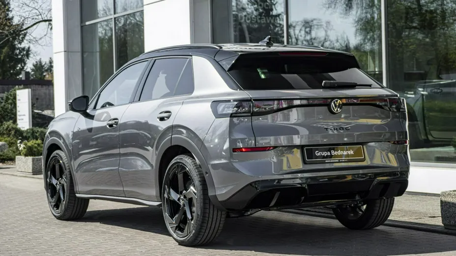 VOLKSWAGEN T-ROC -
