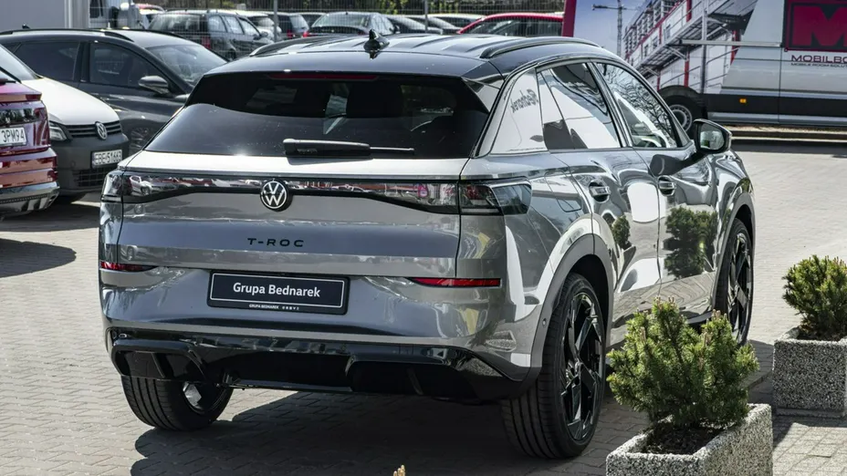 VOLKSWAGEN T-ROC -