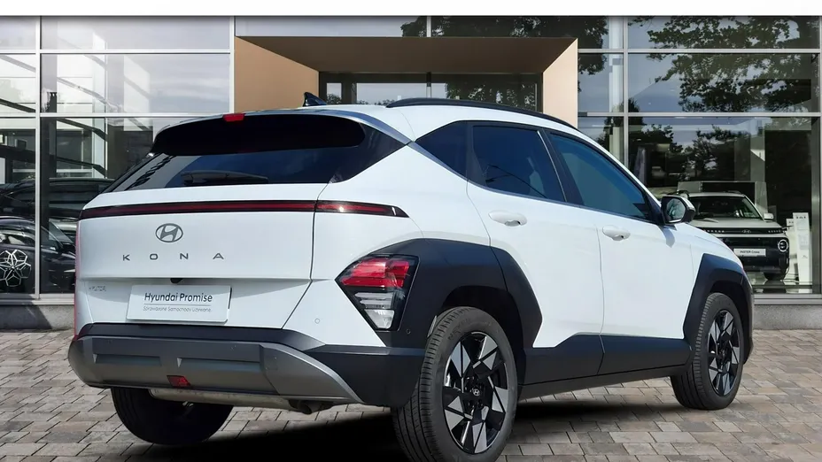 HYUNDAI Kona -