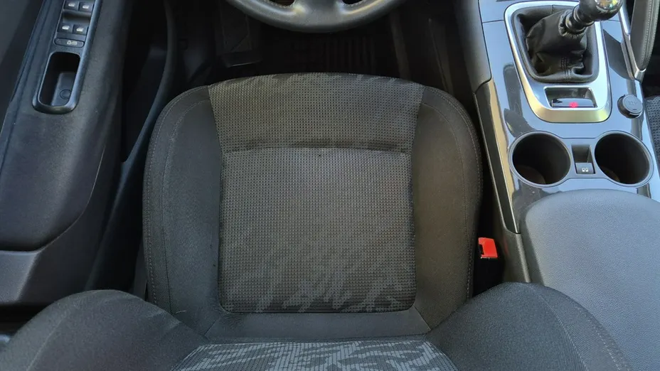 PEUGEOT 3008 -