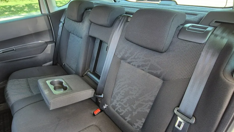 PEUGEOT 3008 -
