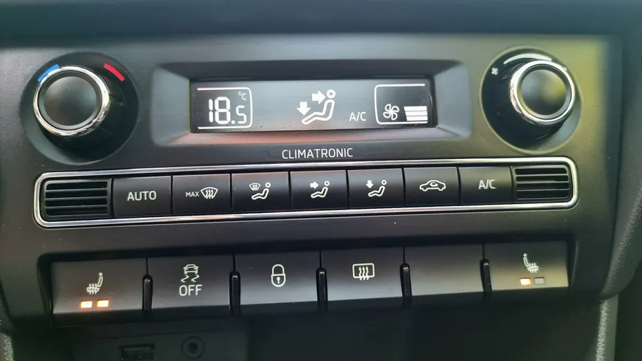 SKODA Rapid -