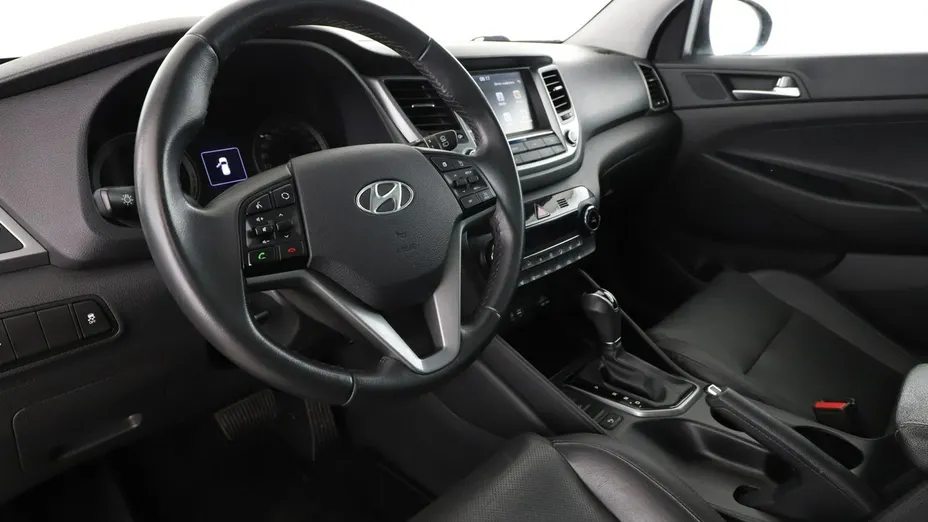 HYUNDAI Tucson -