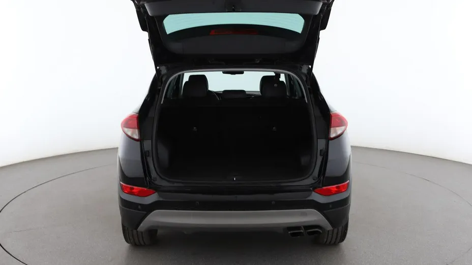 HYUNDAI Tucson -