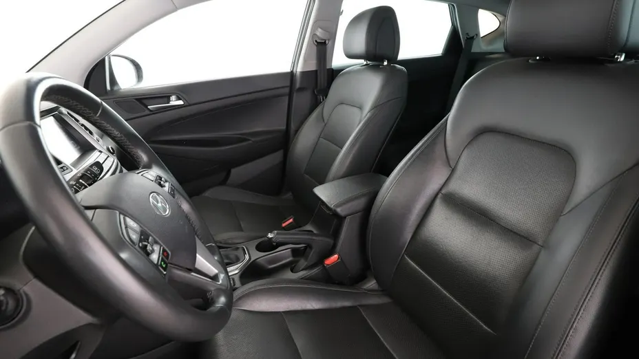 HYUNDAI Tucson -