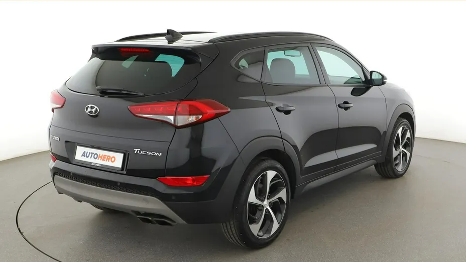 HYUNDAI Tucson -