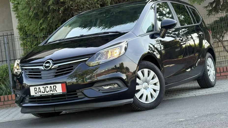 OPEL Zafira -
