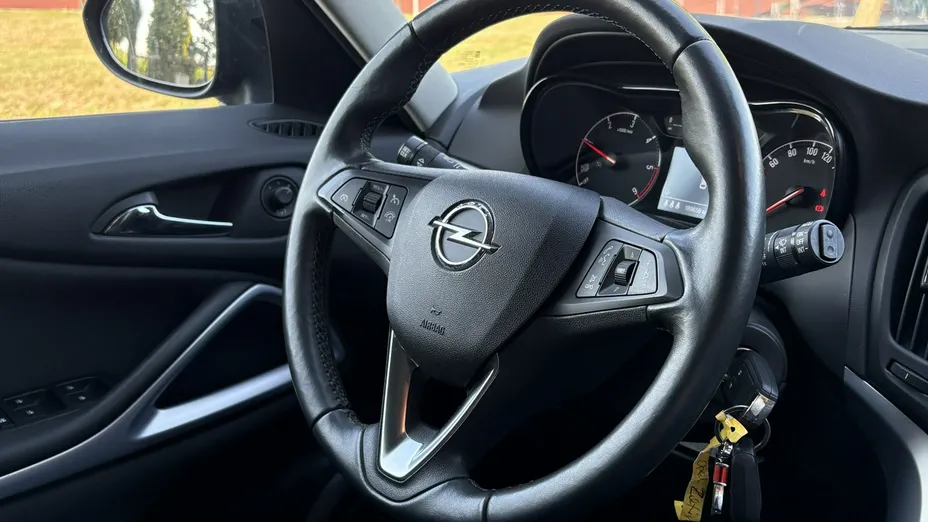 OPEL Zafira -