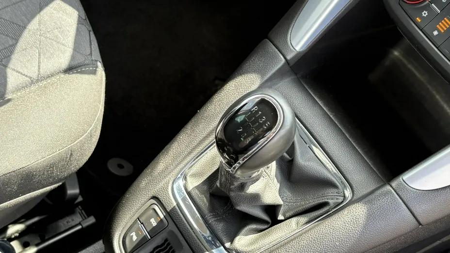OPEL Zafira -