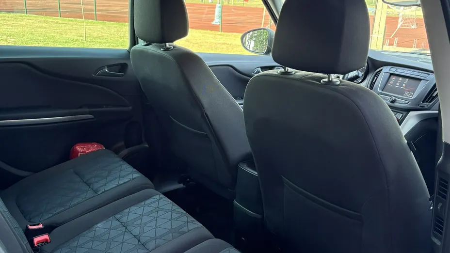OPEL Zafira -