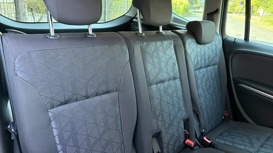 OPEL Zafira -