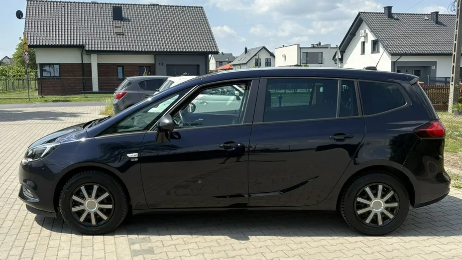 OPEL Zafira -