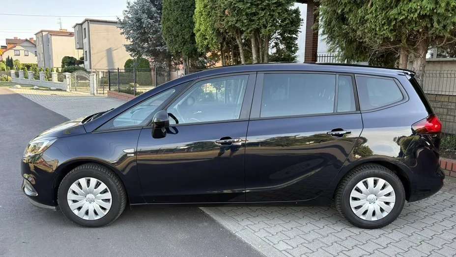 OPEL Zafira -