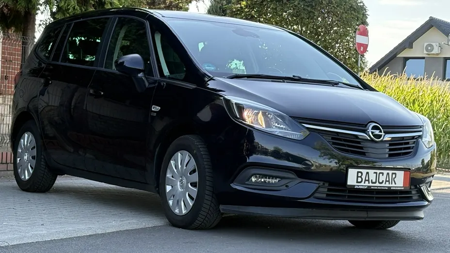 OPEL Zafira -