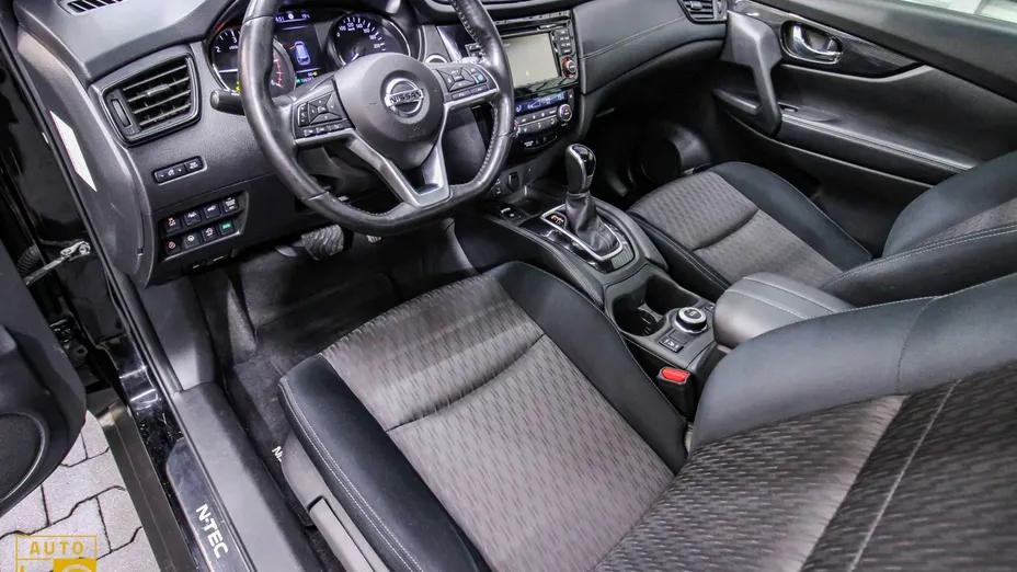 NISSAN X-Trail -