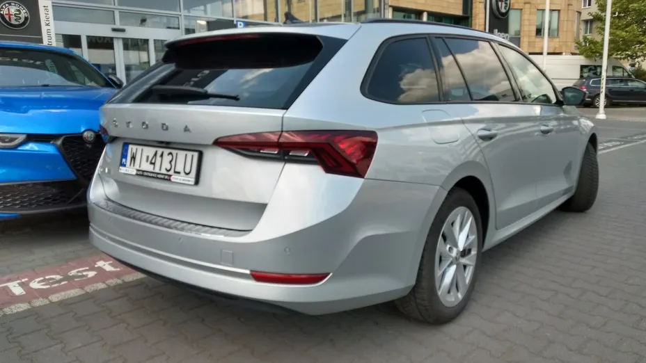 SKODA Octavia -