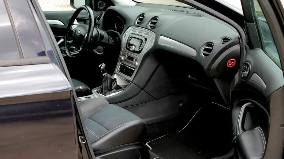 FORD Mondeo -