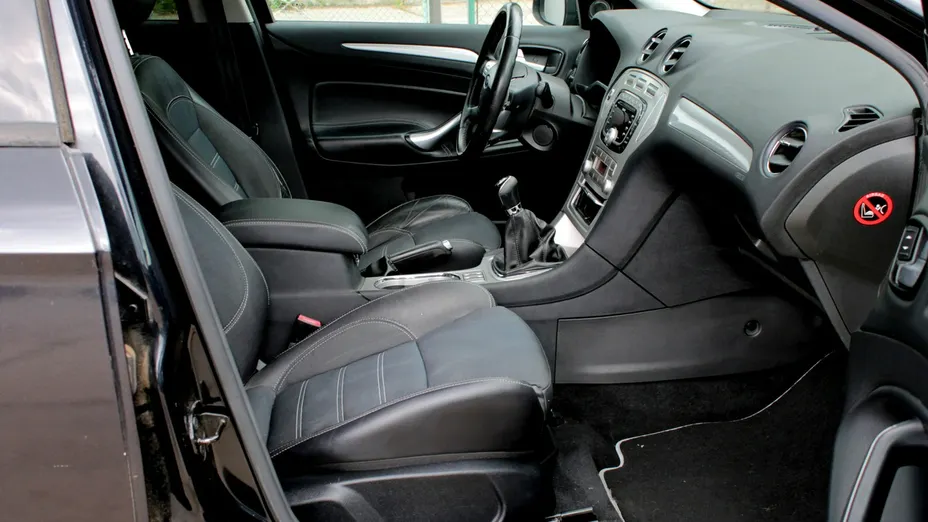 FORD Mondeo -