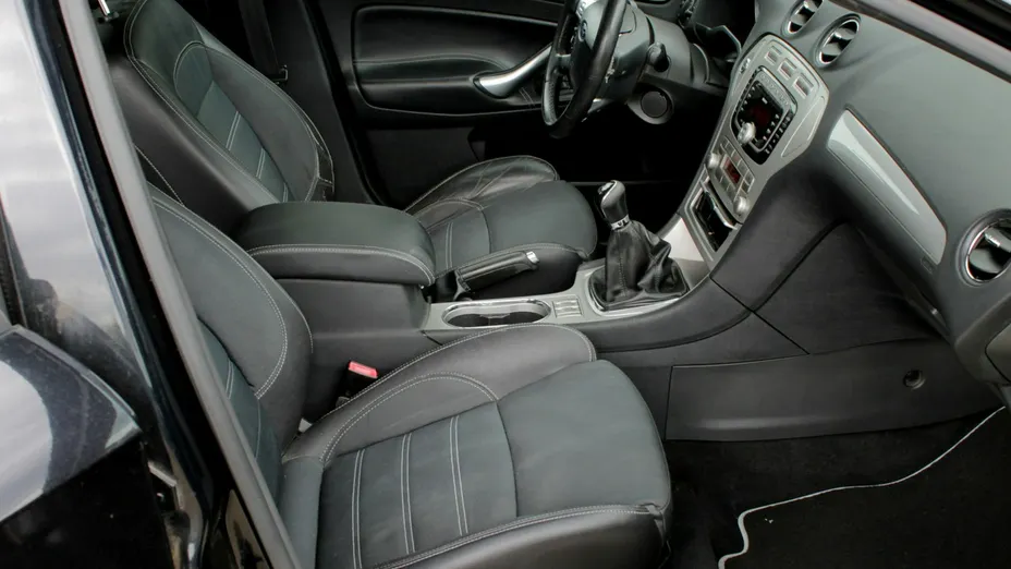 FORD Mondeo -