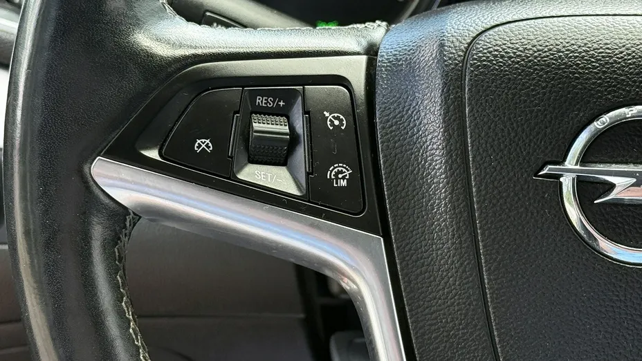 OPEL Mokka -