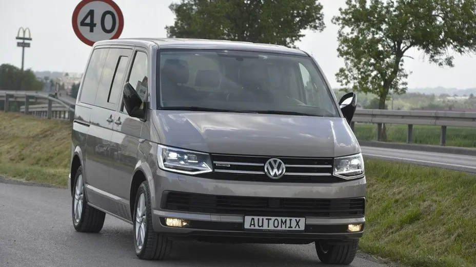 VOLKSWAGEN Multivan -