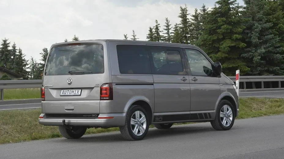 VOLKSWAGEN Multivan -