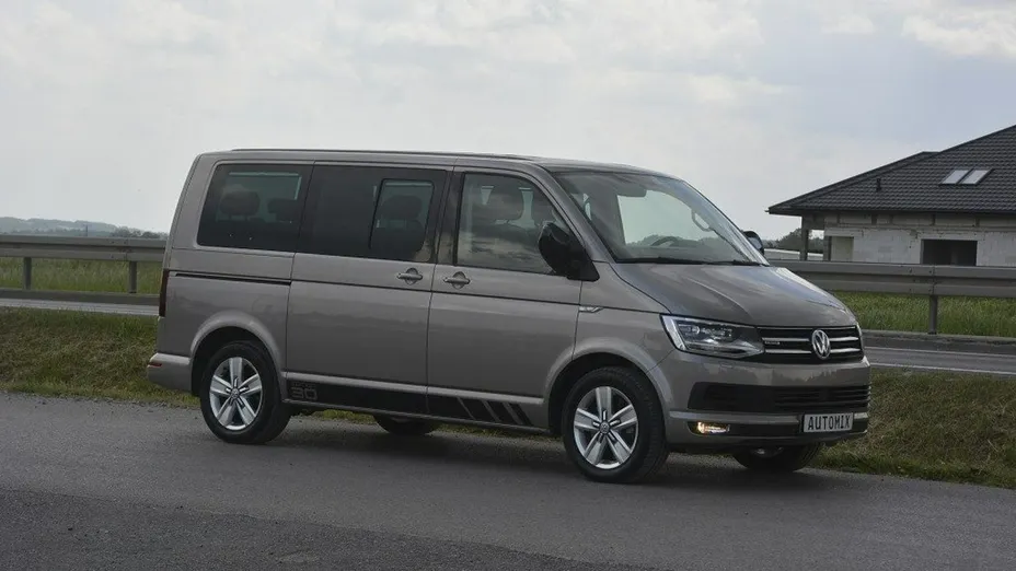 VOLKSWAGEN Multivan -