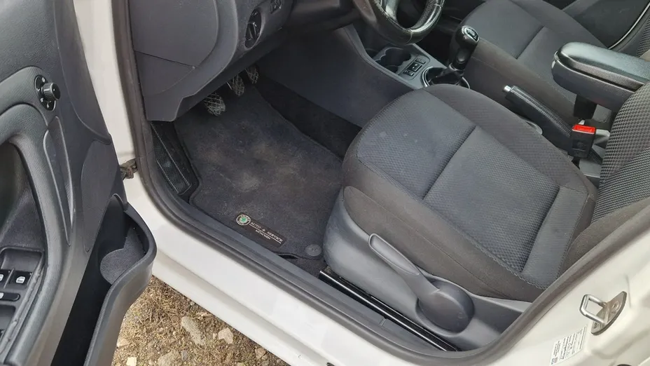 SKODA Roomster -