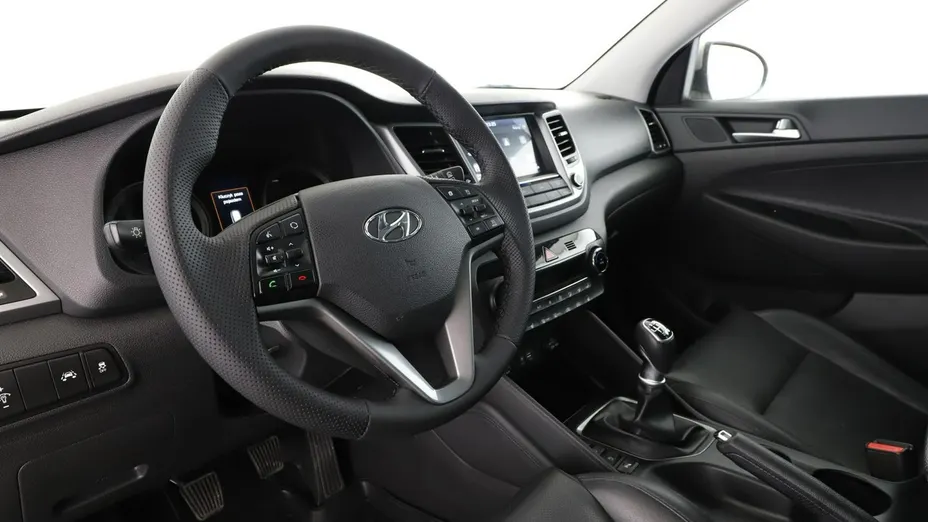 HYUNDAI Tucson -