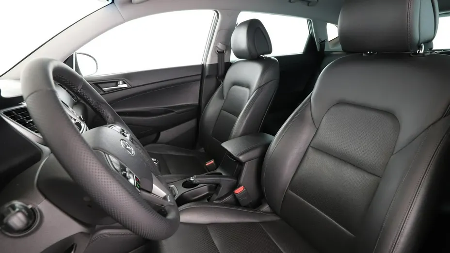 HYUNDAI Tucson -