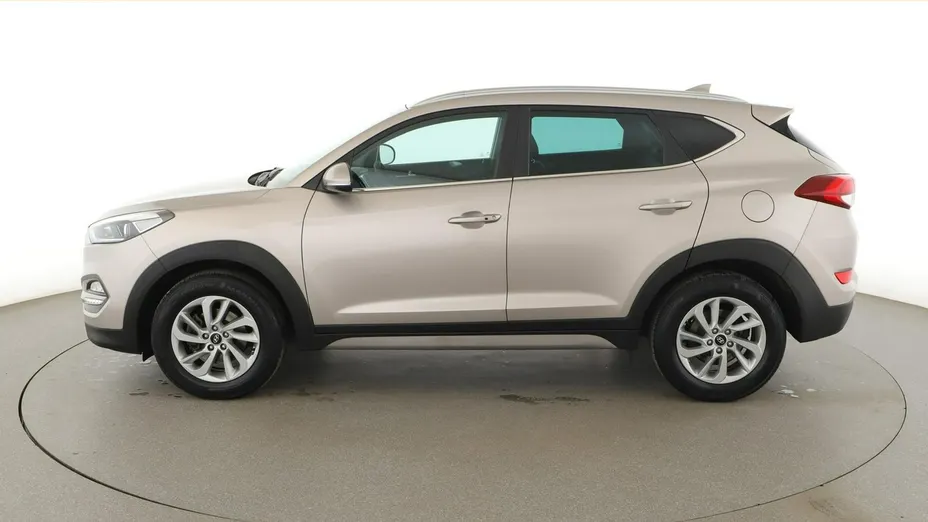 HYUNDAI Tucson -