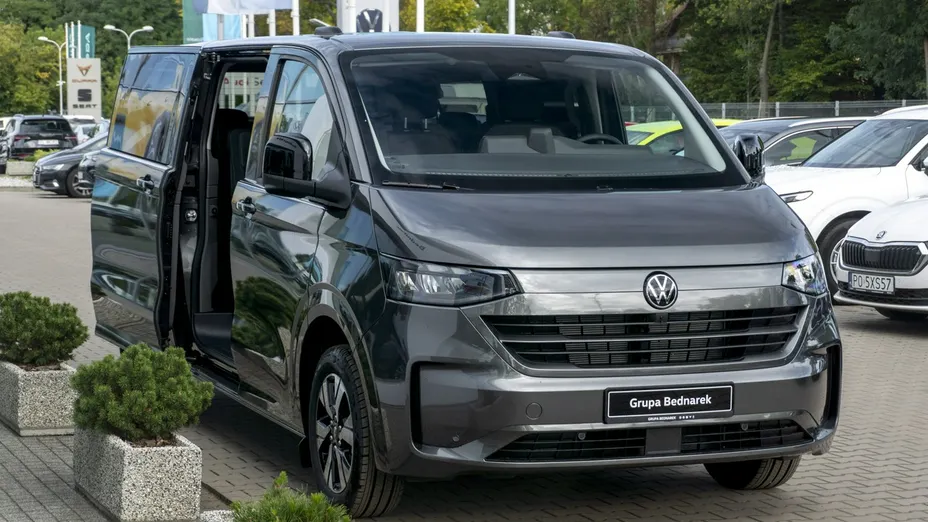 VOLKSWAGEN Caravelle -