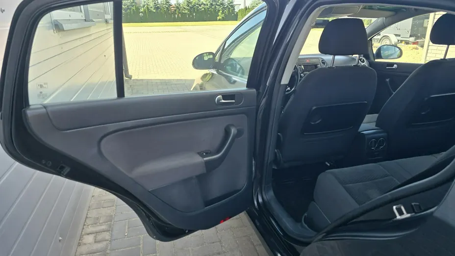 VOLKSWAGEN Golf Plus -
