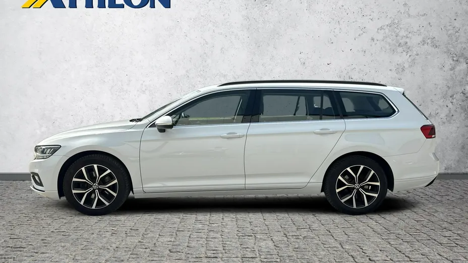 VOLKSWAGEN Passat -