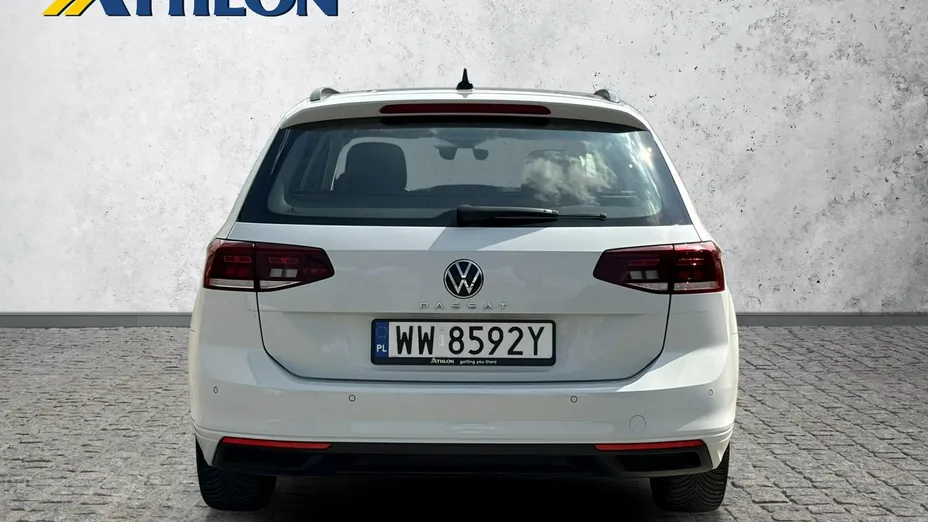 VOLKSWAGEN Passat -