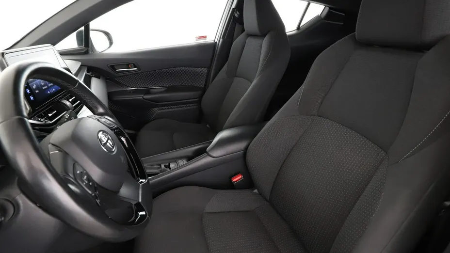 TOYOTA C-HR -