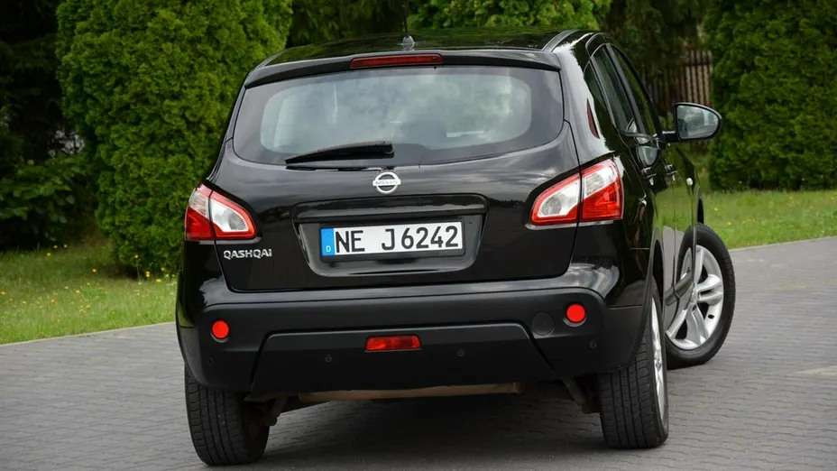 NISSAN Qashqai -