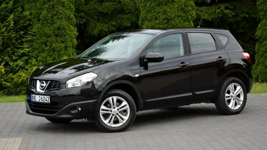 NISSAN Qashqai -