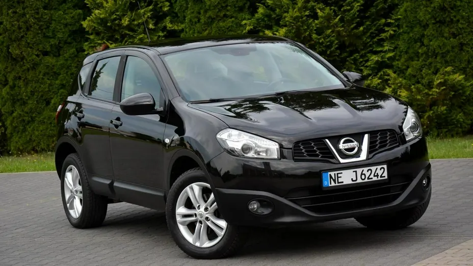 NISSAN Qashqai -